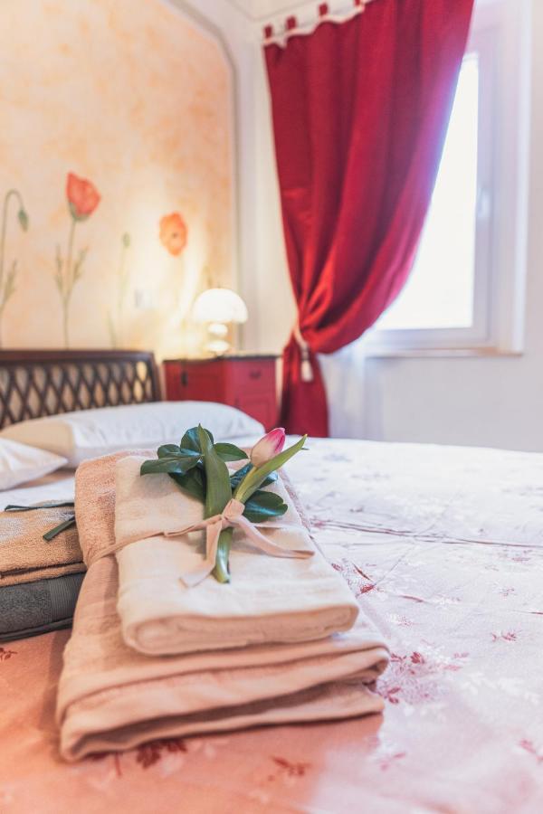 B&B Al Giardino Dei Laghi 레비네라고 외부 사진