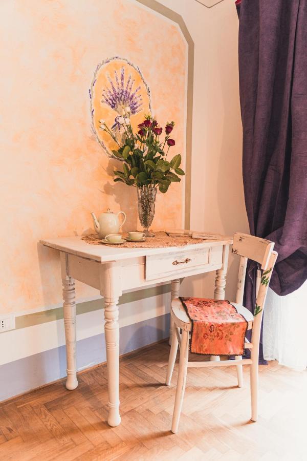B&B Al Giardino Dei Laghi 레비네라고 외부 사진